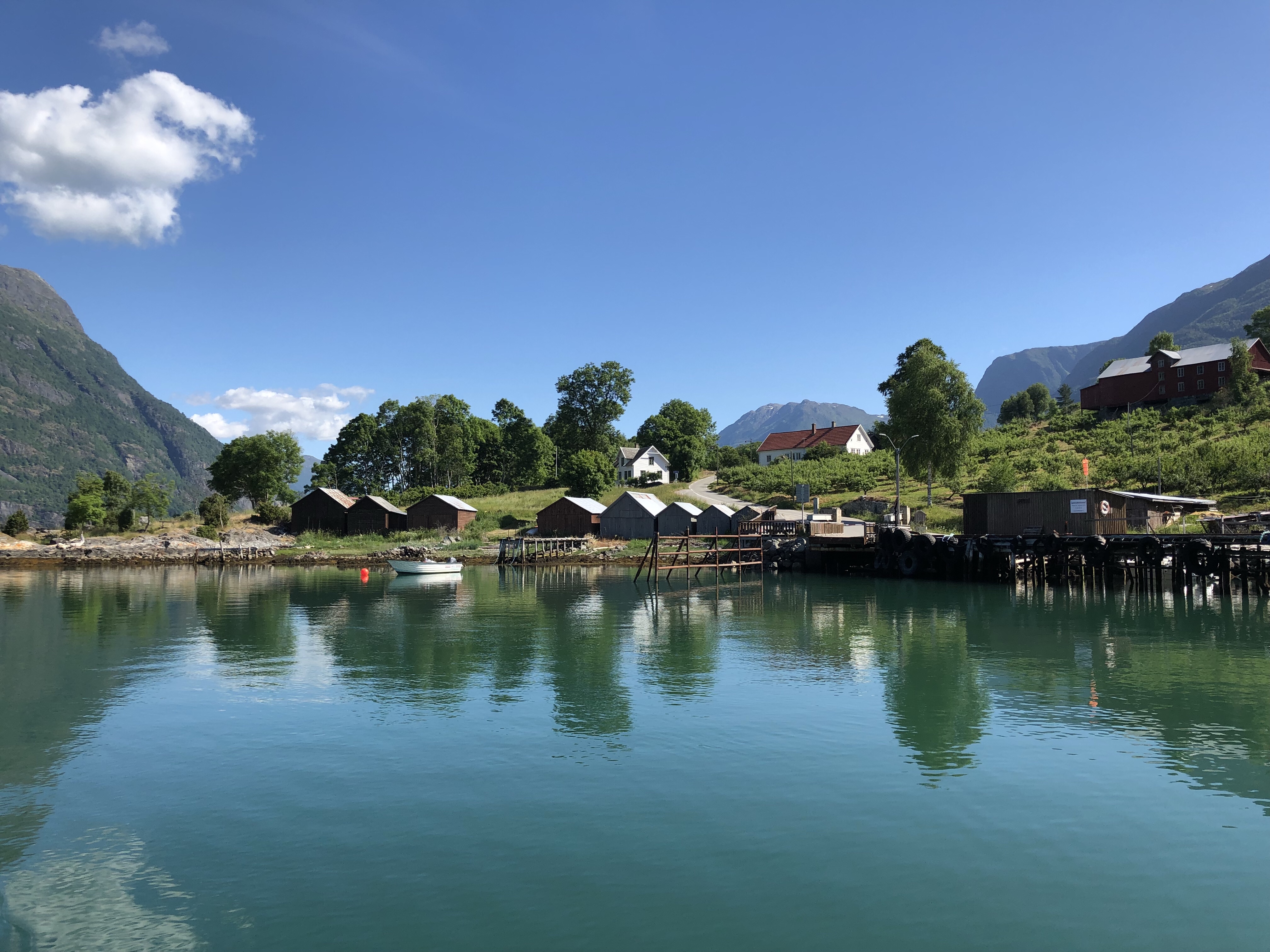 Day 4 – Norways oldest stave church, two very different ferries and a strange stone